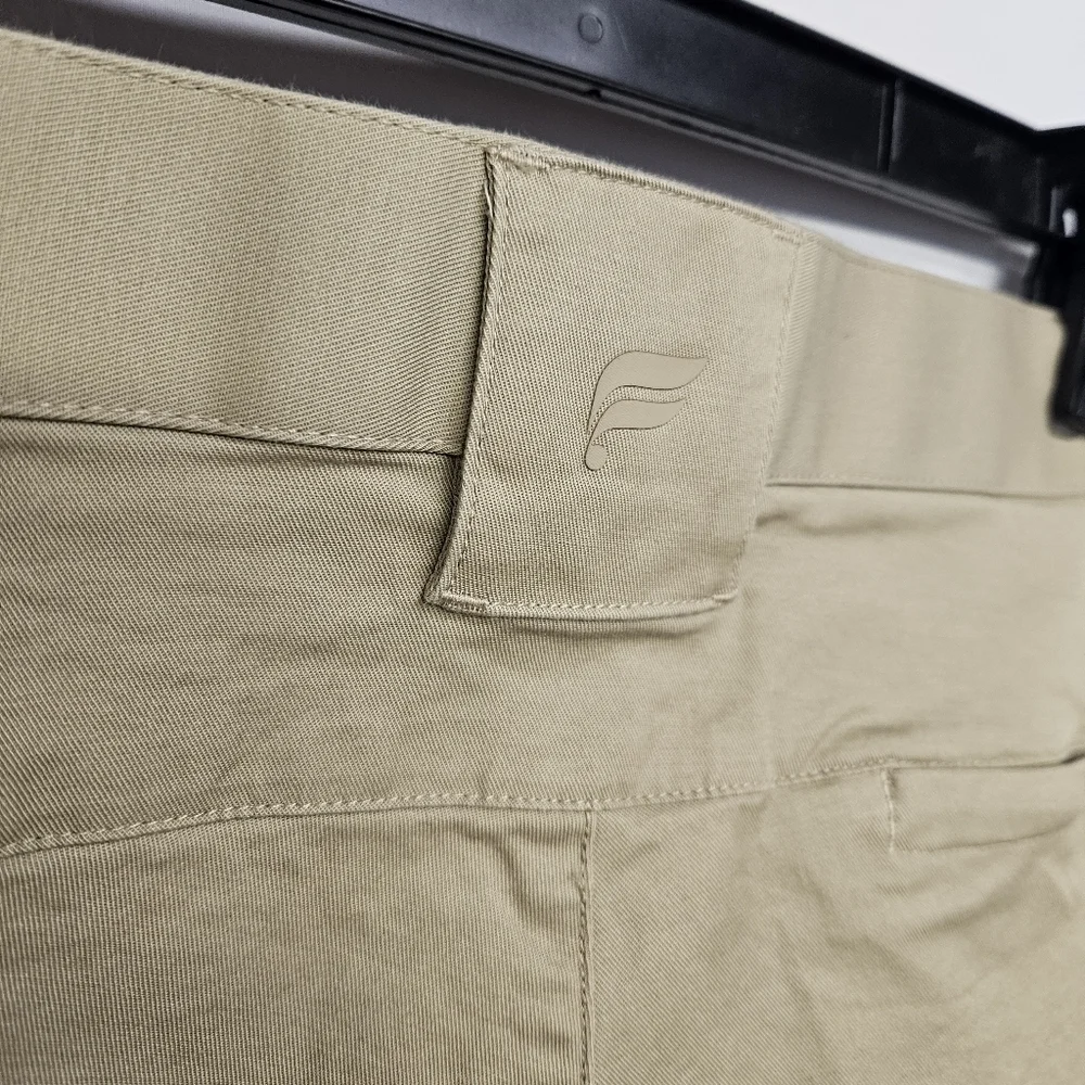 Fabletics Pants Mens 32 x 26 Chino Tan Straight Leg Business Golf